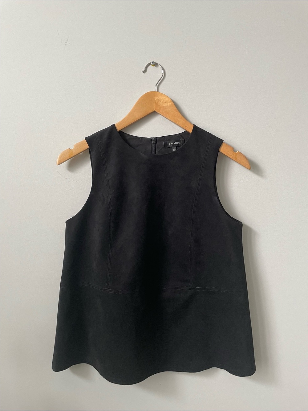 Aritzia Babaton Black Suede Sleeveless Top • Women’s XS